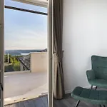 Casta Diva With Sea View And Wellness *