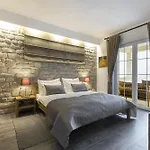 Casta Diva With Sea View And Wellness *
