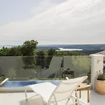 Casta Diva With Sea View And Wellness *
