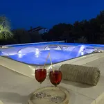Βίλα Casta Diva With Sea View And Wellness