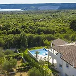 Βίλα Casta Diva With Sea View And Wellness *