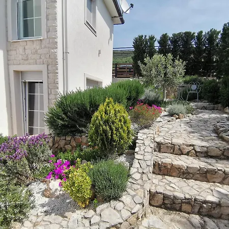 Villa Casta Diva With Sea View And Wellness Koromacno